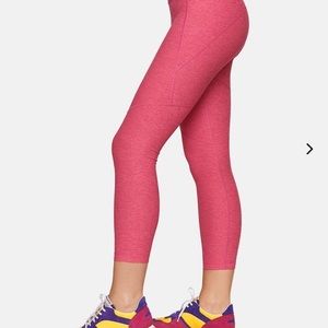 Outdoor Voices 3/4 Warmup Legging - Pink - Small